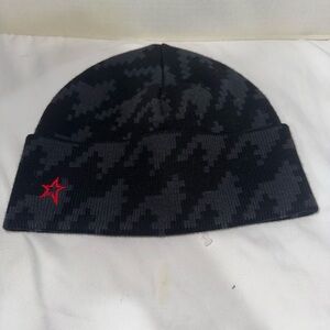 Perfect Moment Black Beanie with Red Star